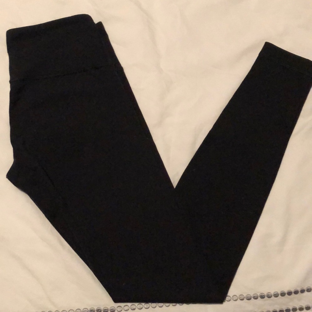 Lululemon Wunderunder Size 4